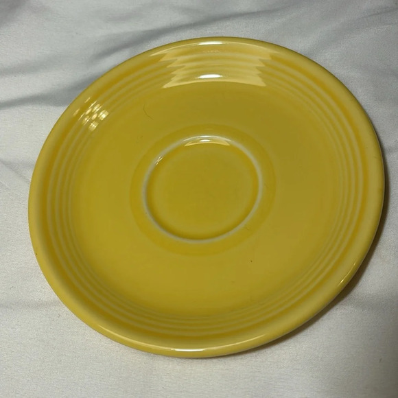 Fiestawear Fiesta Yellow Saucer 6in. Plates - Picture 5 of 8